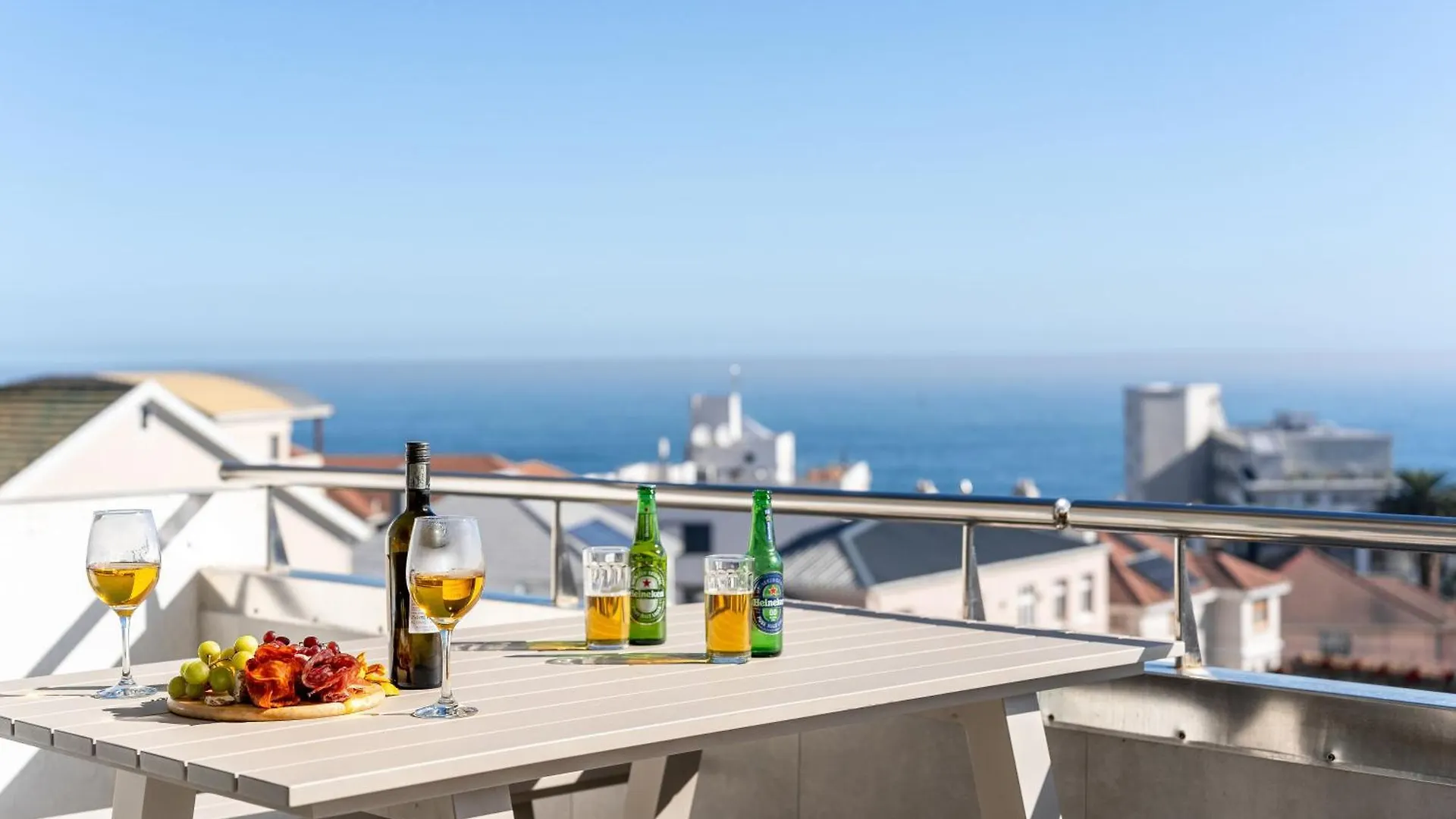 Bantry Bay Pearl - Luxury Apt With Ocean Views Kapstadt 0*,  Südafrika